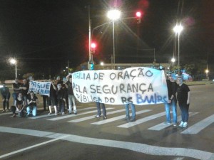 Protesto na frente da residência do governador Sartori. Foto: Axi Moncorvo